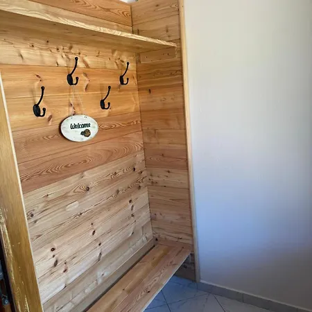 Monte Rosa Apartamento Delnice